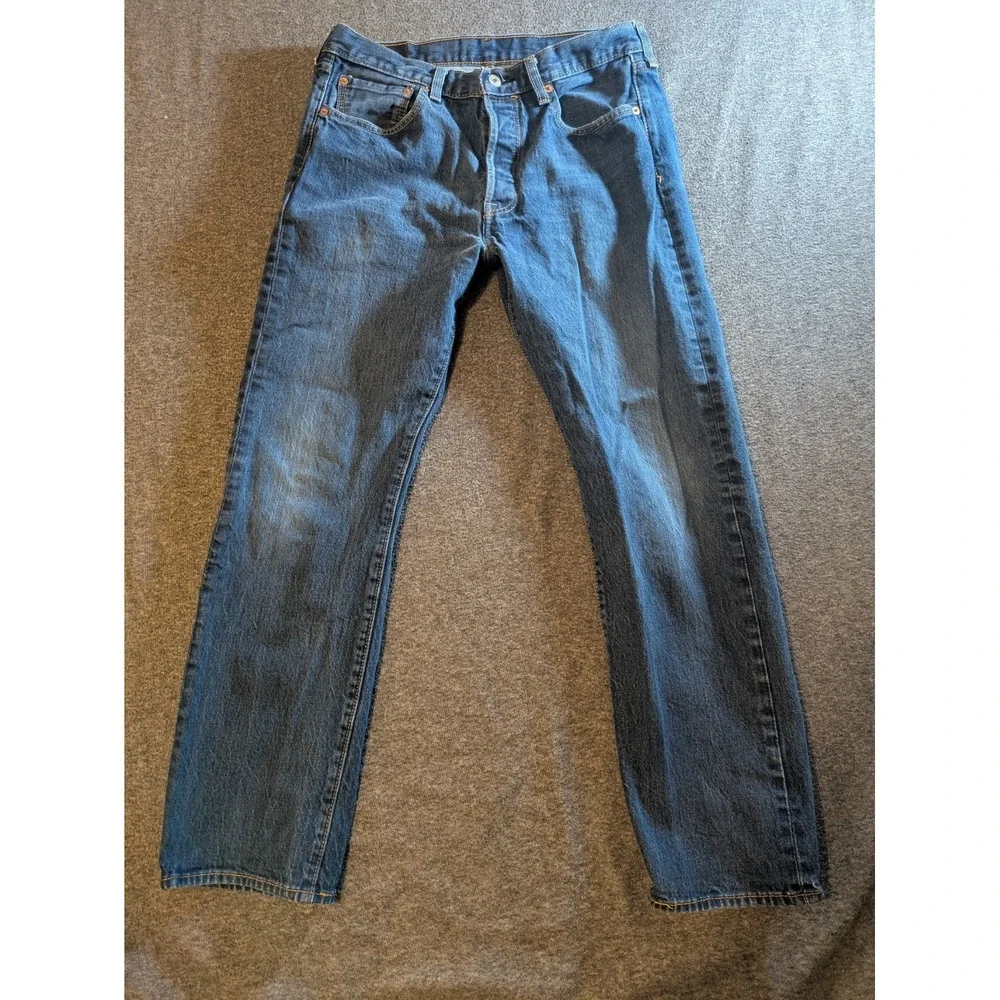 Levis 501 Jeans Mens 34x32 Blue Button Fly Denim Pants Cowboy Classic